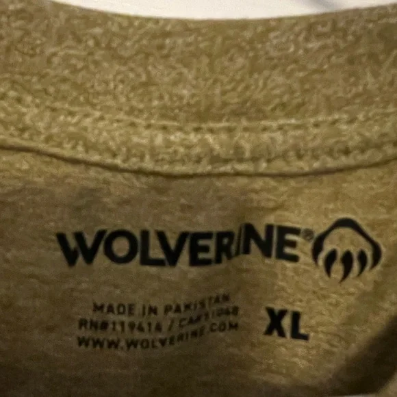 Men’s Wolverine shirts size XL - Picture 3 of 5